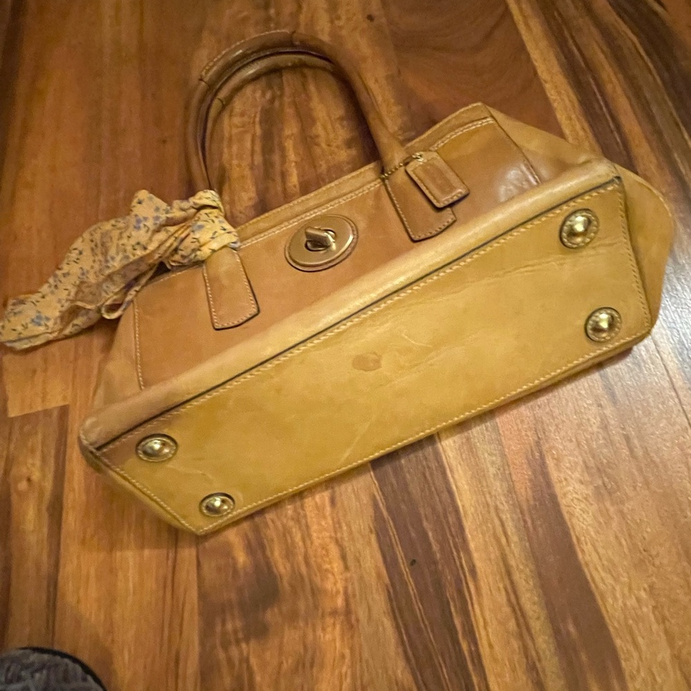 COACH 1941
Leather Handle Bag - Picture 7 of 16